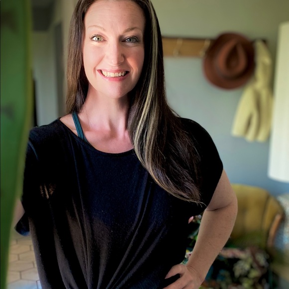 Meet your Posher, Chelsey - Picture 1 of 1